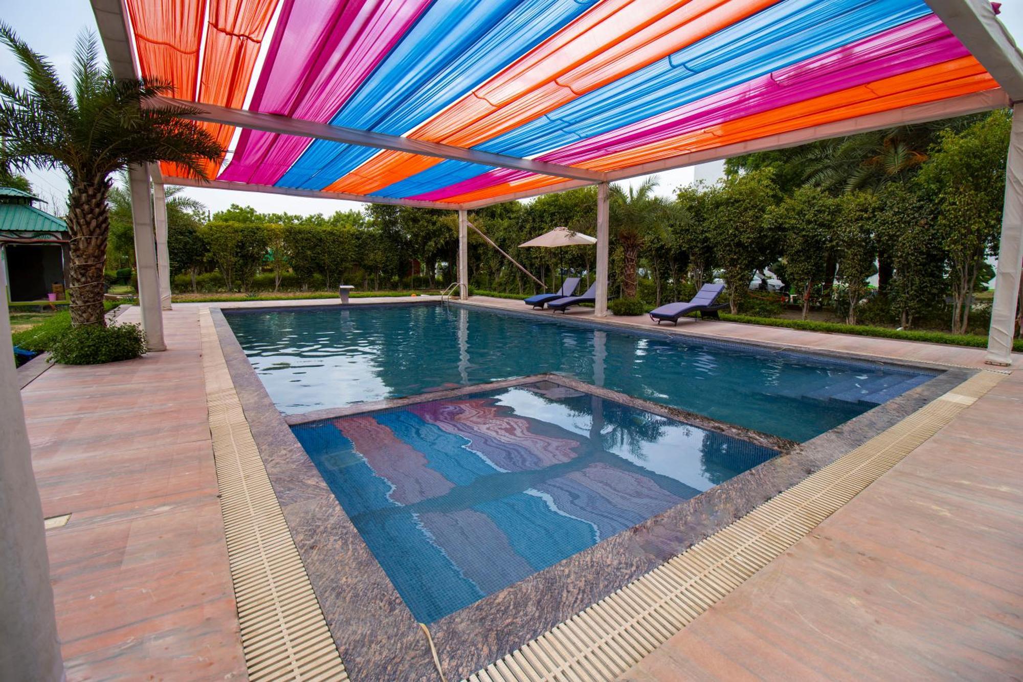 Elegance Resort Vrindavan Bagian luar foto
