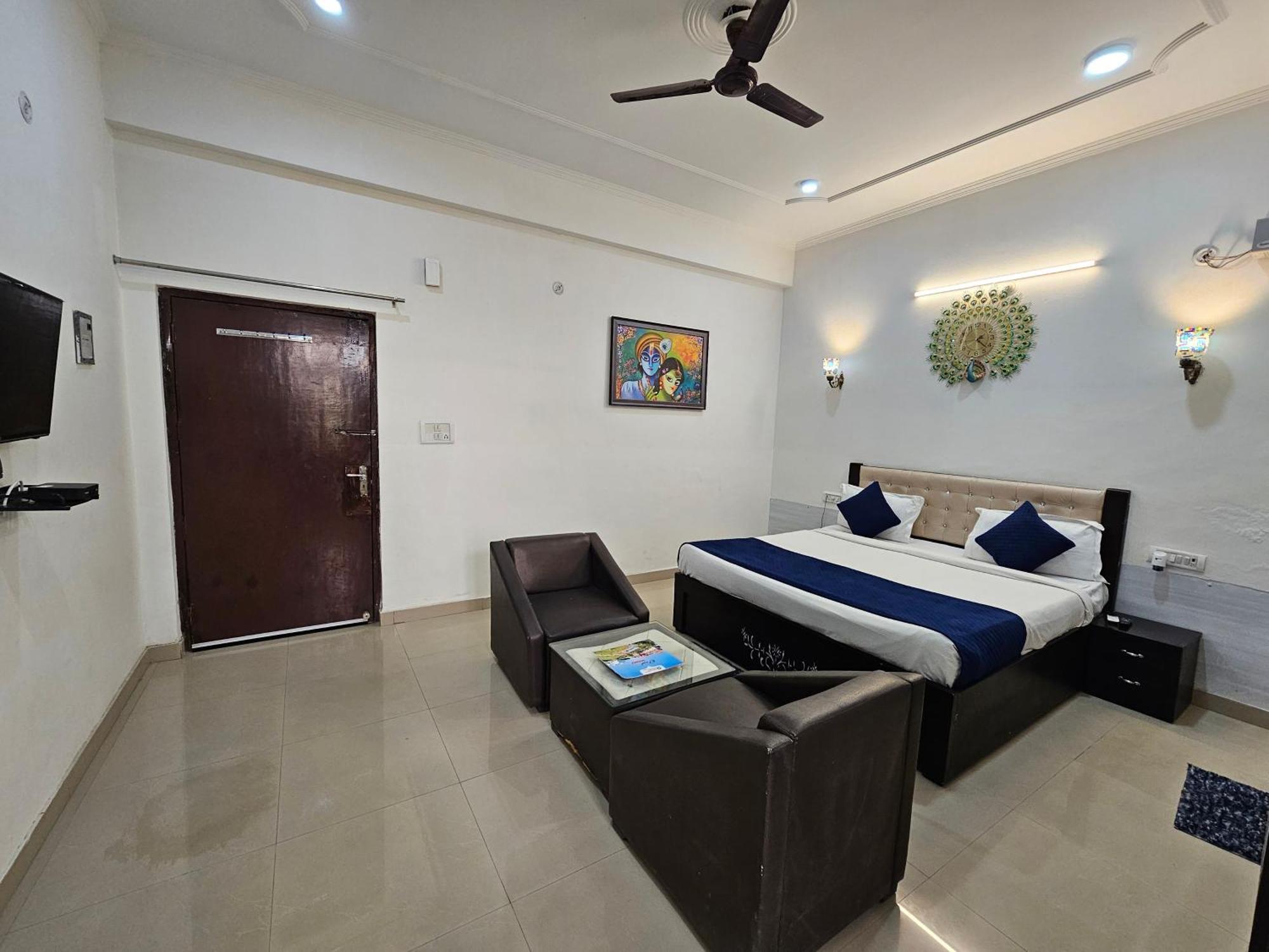 Elegance Resort Vrindavan Bagian luar foto