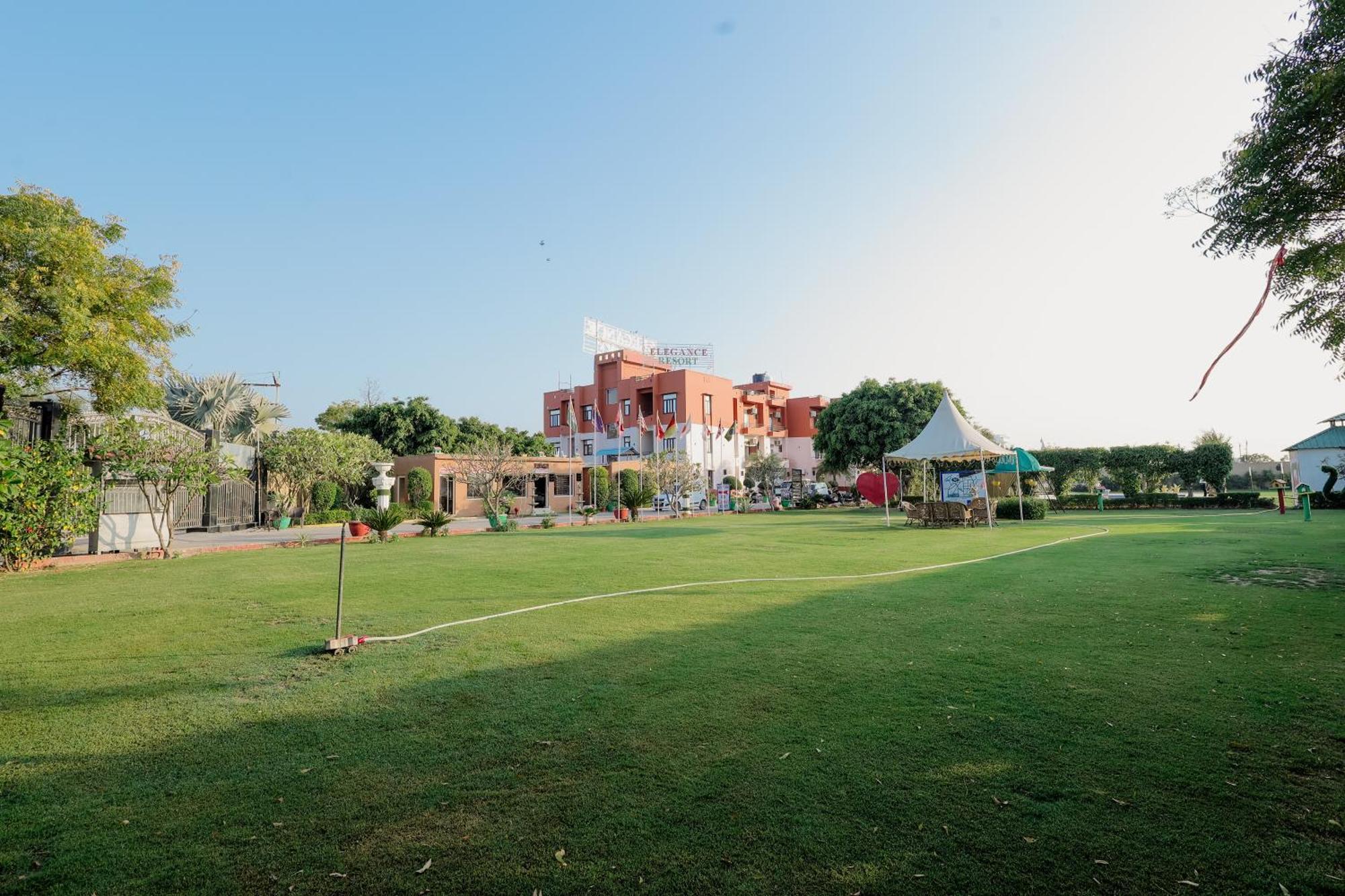 Elegance Resort Vrindavan Bagian luar foto