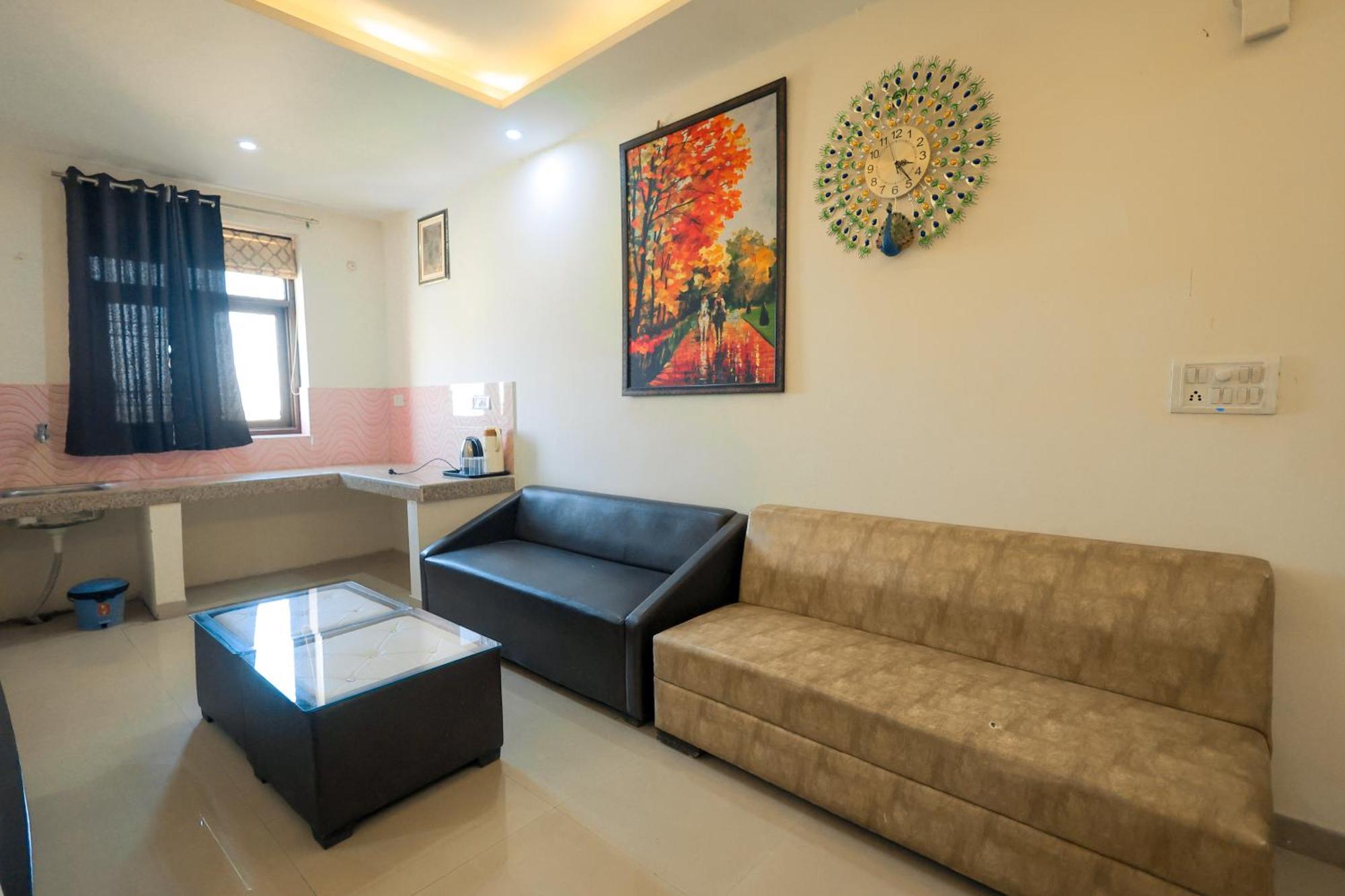 Elegance Resort Vrindavan Bagian luar foto