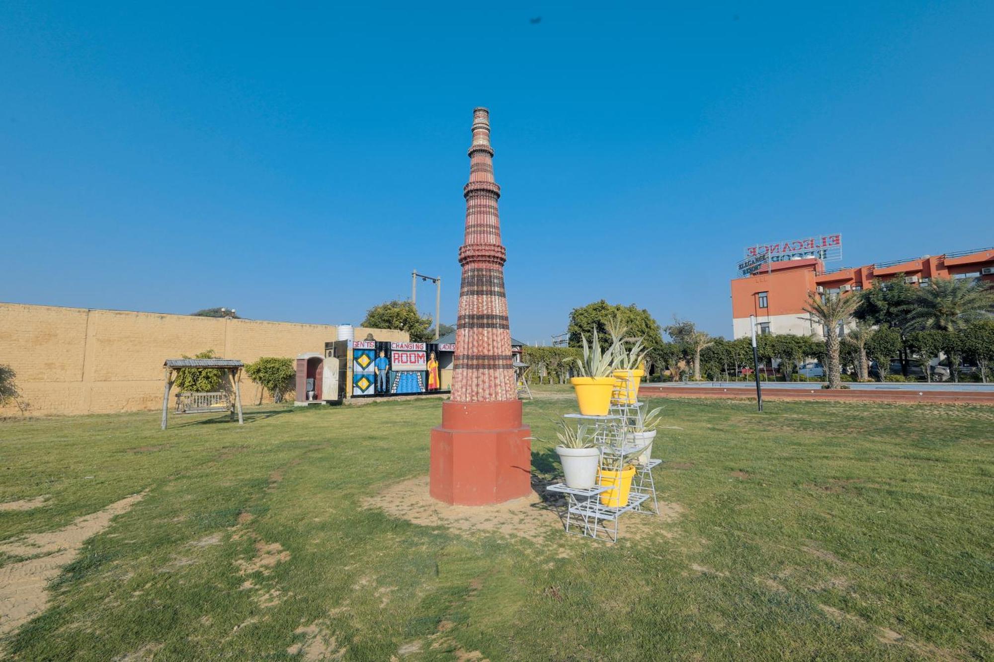 Elegance Resort Vrindavan Bagian luar foto